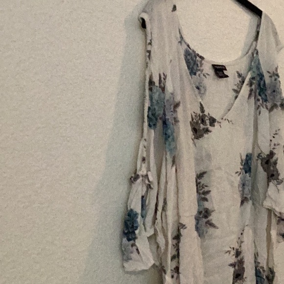 Torrid Shirt - Picture 3 of 3